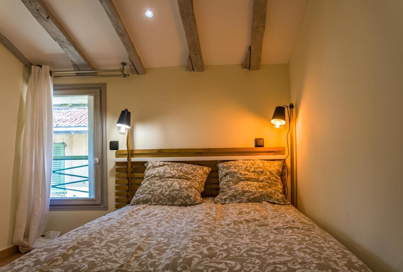 Vieille Neuf Et Cosy, Deux Chambres, 6 Couchages Nizza
